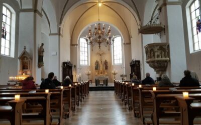 Segnungsandacht zum Valentinstag lockte Paare in die Kirche