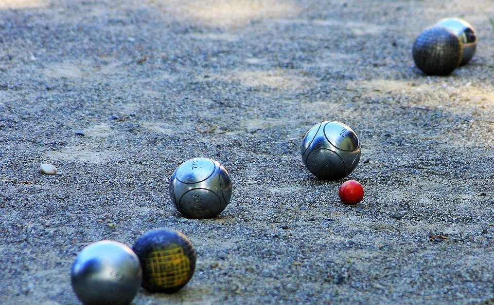 „Boules“ die Kugel rollt mit der kfd 